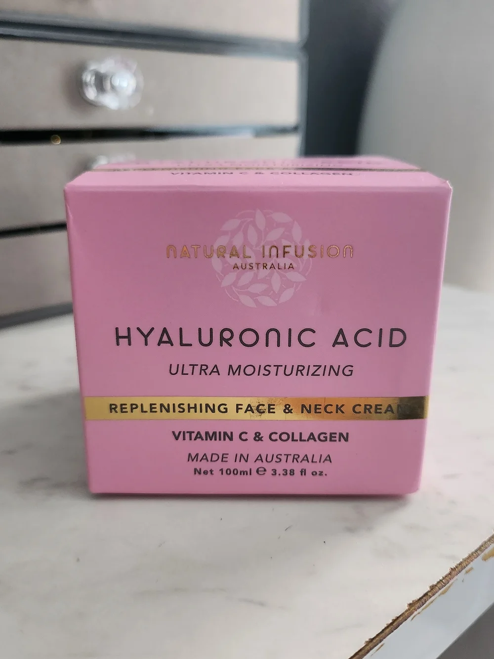 Natural Infusion Hyaluronic Acid Ultra Moisturizing Face & Neck Cream - Pink
